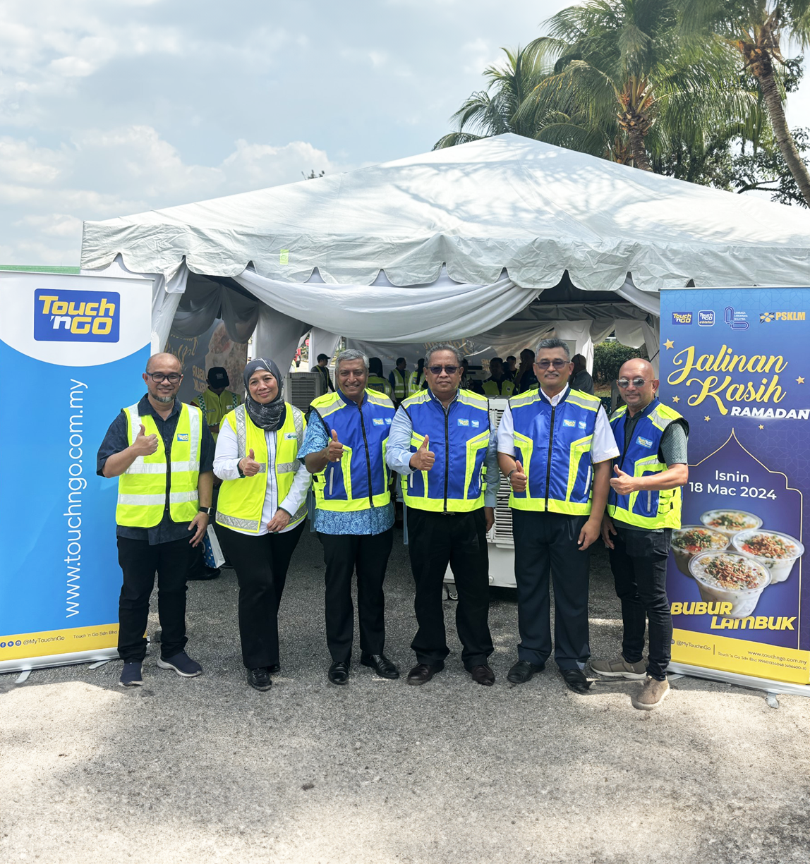 Touch 'n Go Combines Bubur Lambuk Distribution with Road Safety Campaign to Promote Community Spirit and Enhance Road Safety
