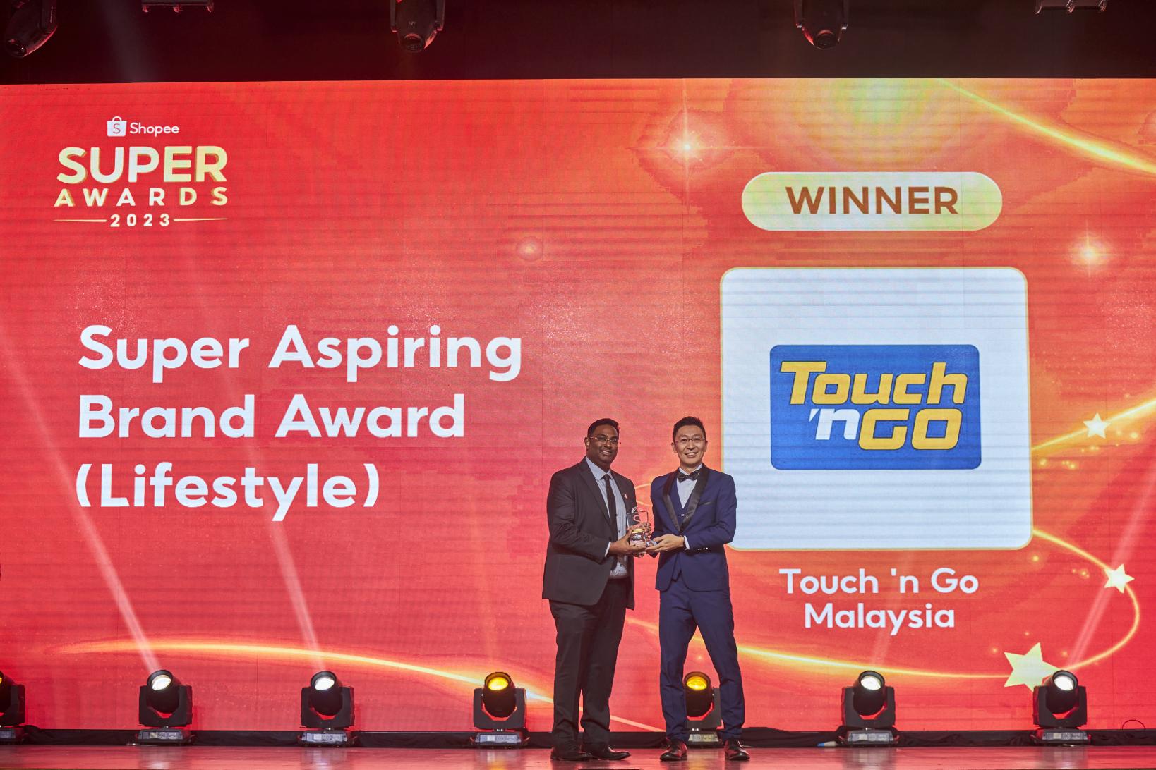 Touch ‘n Go Wins Super Aspiring Brand Award in the Lifestyle Category at the Shopee Super Awards 2023